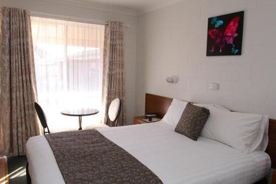 Cross Roads Motel Кобар Экстерьер фото